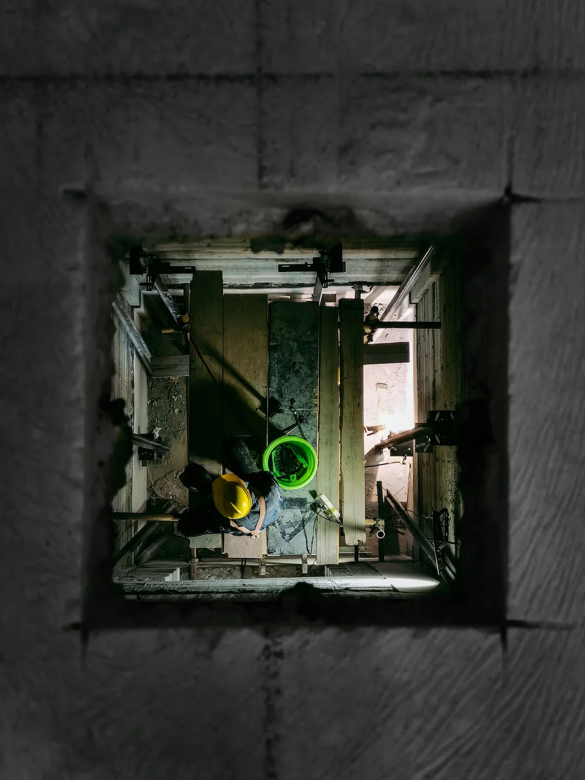 KV Aufzüge GmbH - Aufzugskontrolleinheit