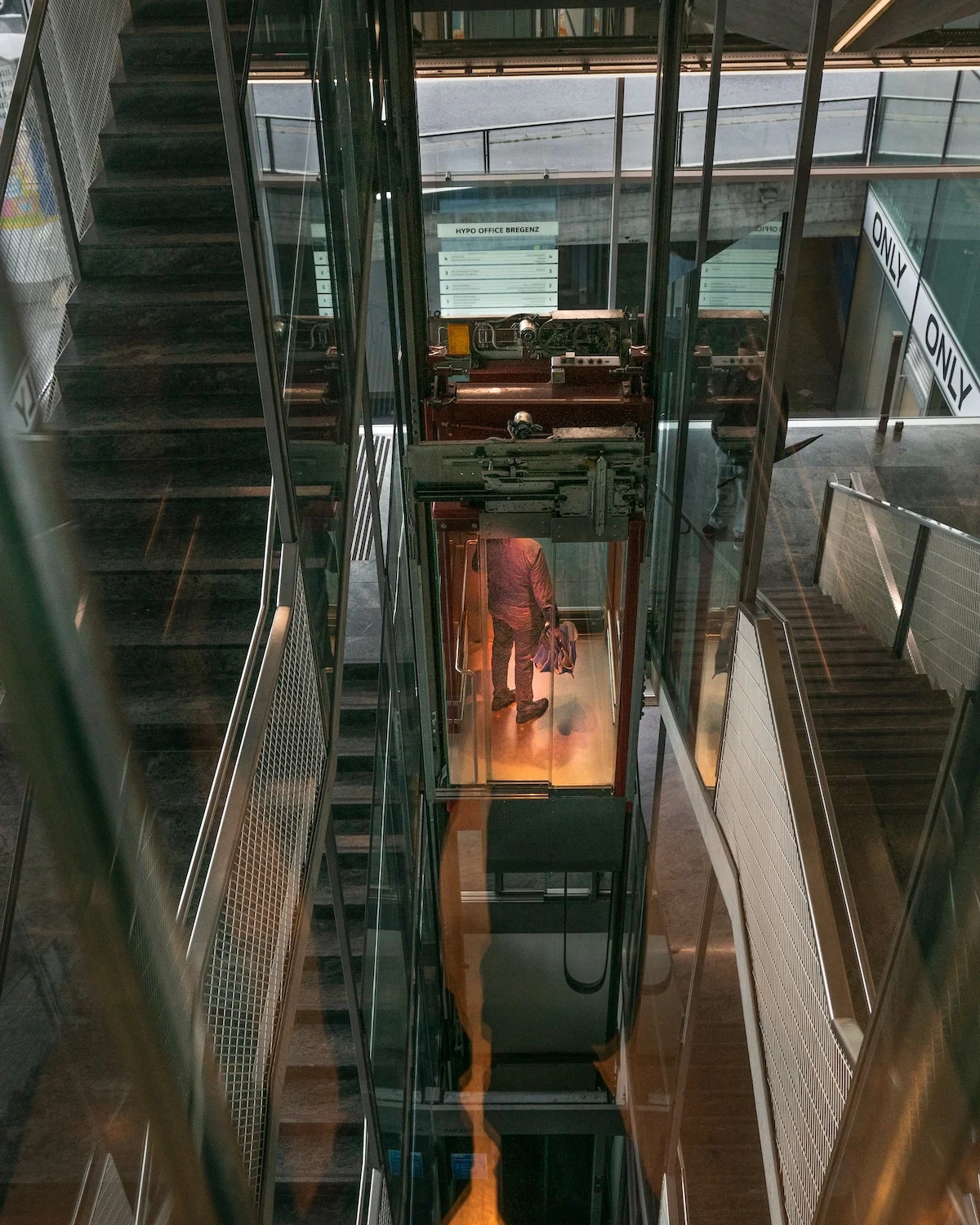 KV Aufzüge GmbH - Aufzugswartung in Arbeit